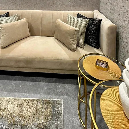 Oasis Boutique - Uk51036 باونيس أون وينديرمير
