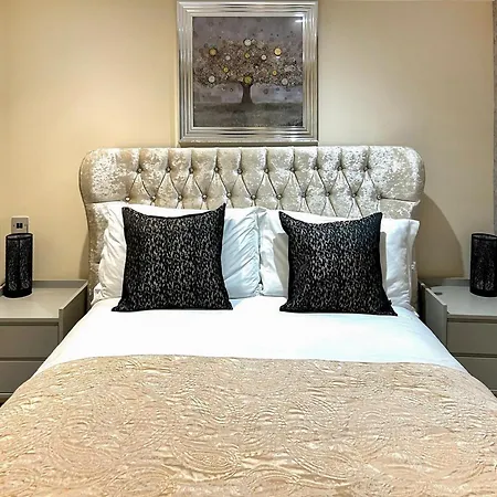 Oasis Boutique - Uk51036 باونيس أون وينديرمير