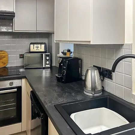 Oasis Boutique - Uk51036 *