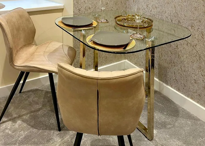 Oasis Boutique - Uk51036 * Bowness-on-Windermere